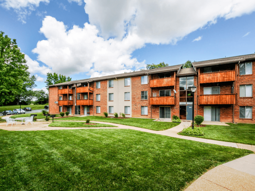 Waterford Square Apartment Homes